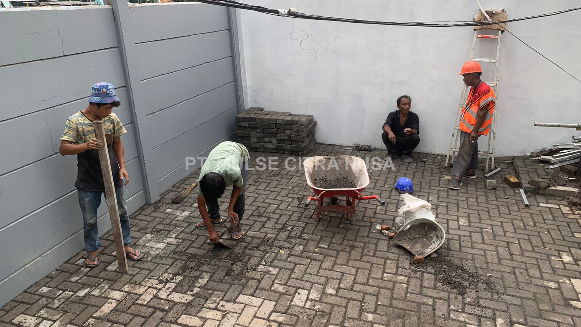 Perbaikan Pagar Precast
